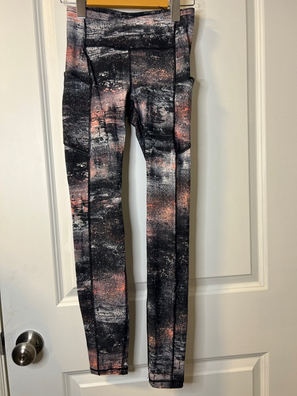 88. lululemon athletica Black & Pink Abstract Print Leggings